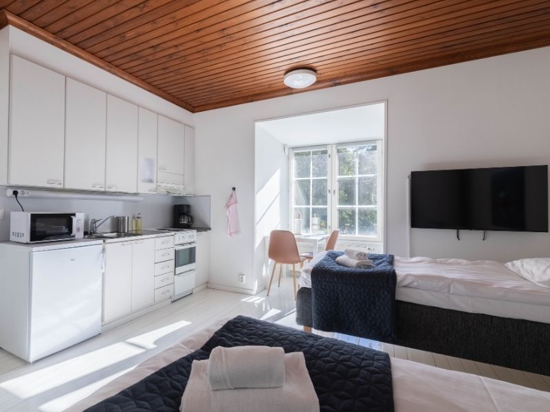 zariadený apartmán-varkaus-korpela - Vuokrakaista Zariadené byty Lutakko Jyväskylä – prémiové zariadené byty a podnikateľské ubytovanie na brehu jazera Jyväsjärvi, blízko centra Jyväskylä